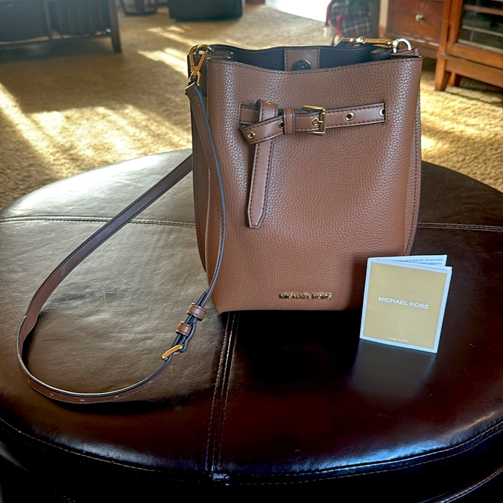 NWOT Michael Kors Emilia Bucket Crossbody Bag Brown